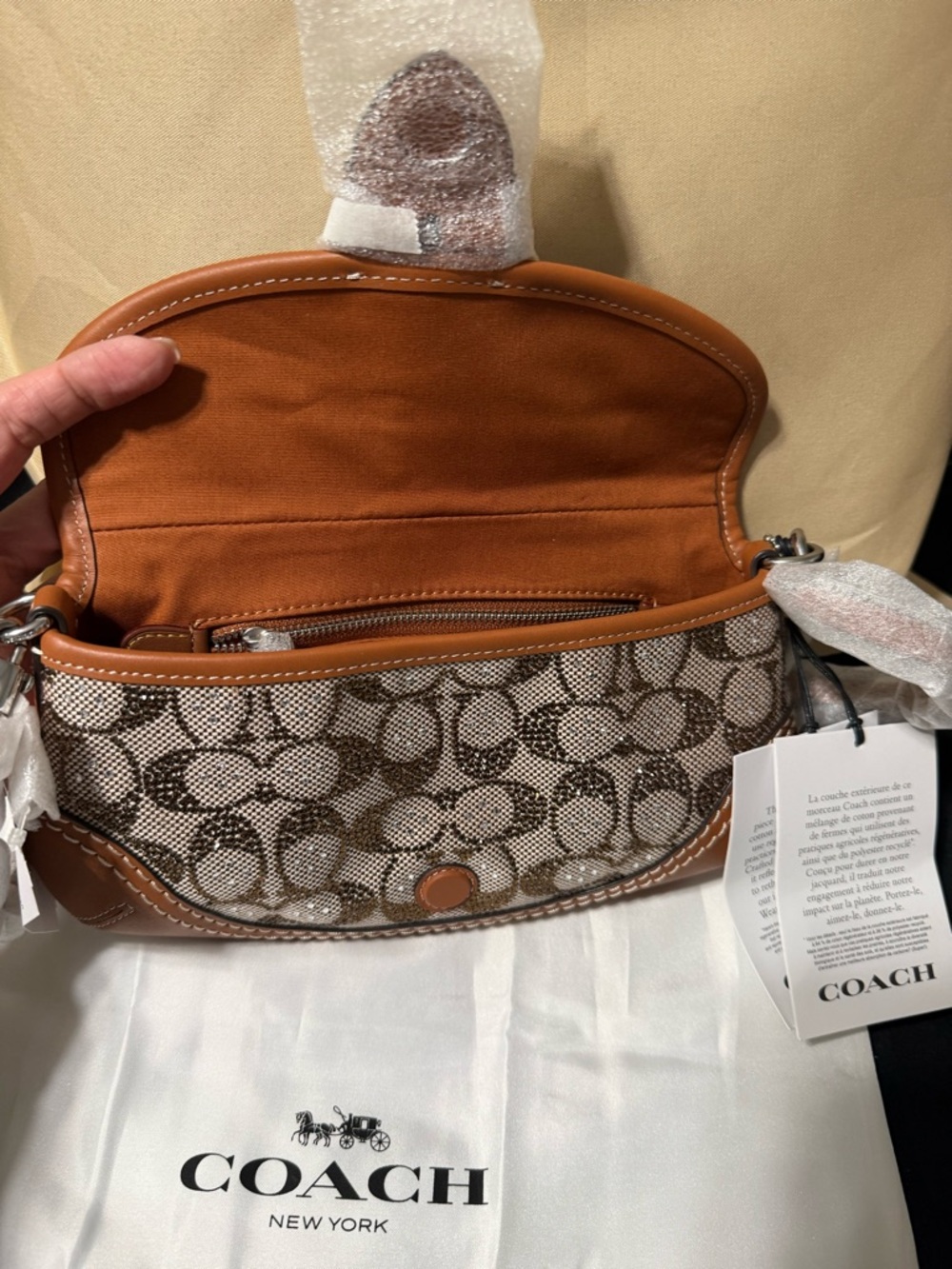 Coach Soho 25 in Crystal Signature Jacquard CBJ65 - Picture 3 of 6